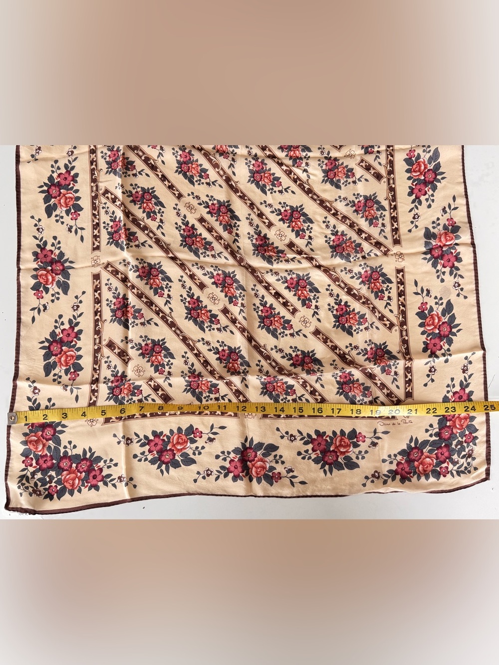 Vintage Oscar de la Renta 100% Silk Floral Square Scarf Cream Burgundy Japan - Picture 8 of 9